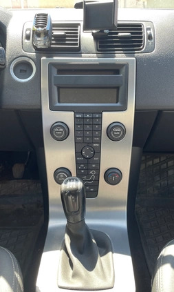 Volvo V50 cena 13900 przebieg: 210773, rok produkcji 2004 z Olsztyn małe 121